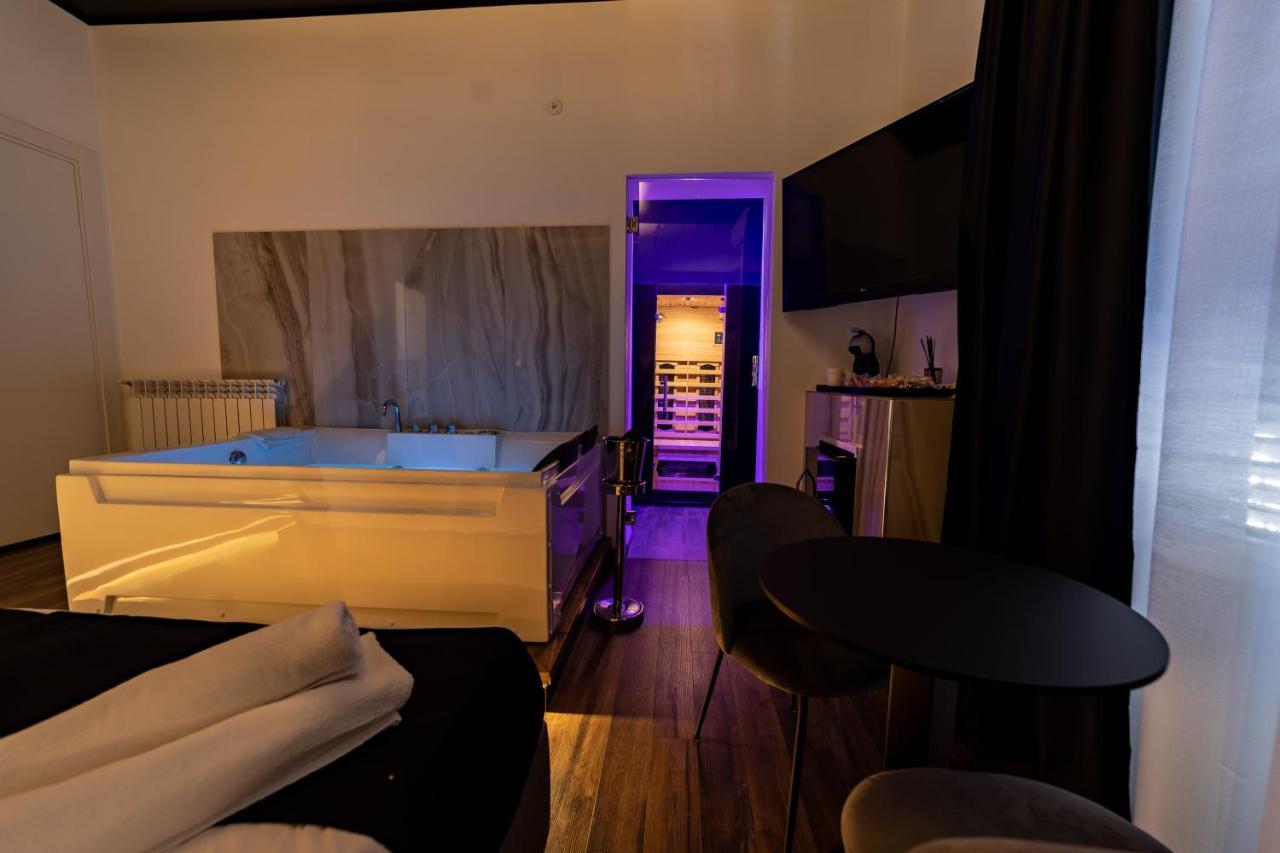 Maximum Suite & Spa Palermo Exterior photo