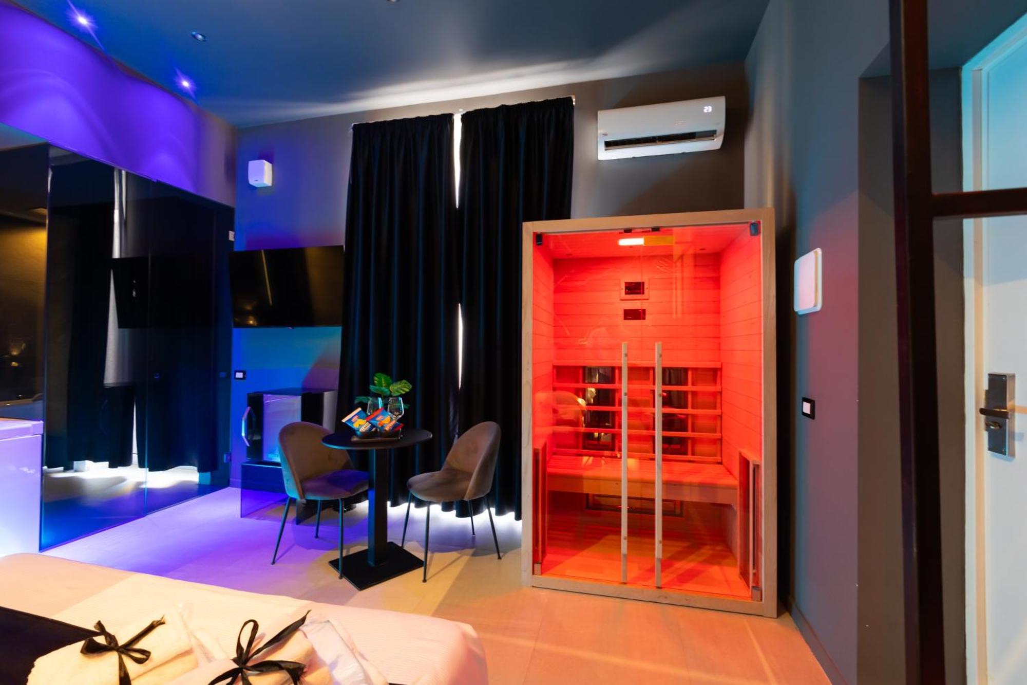 Maximum Suite & Spa Palermo Exterior photo